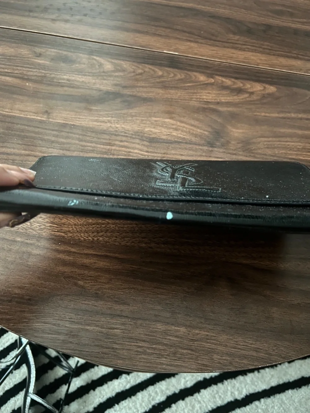 Yves Saint Laurent Black Belle du Jour Clutch - Picture 2 of 3